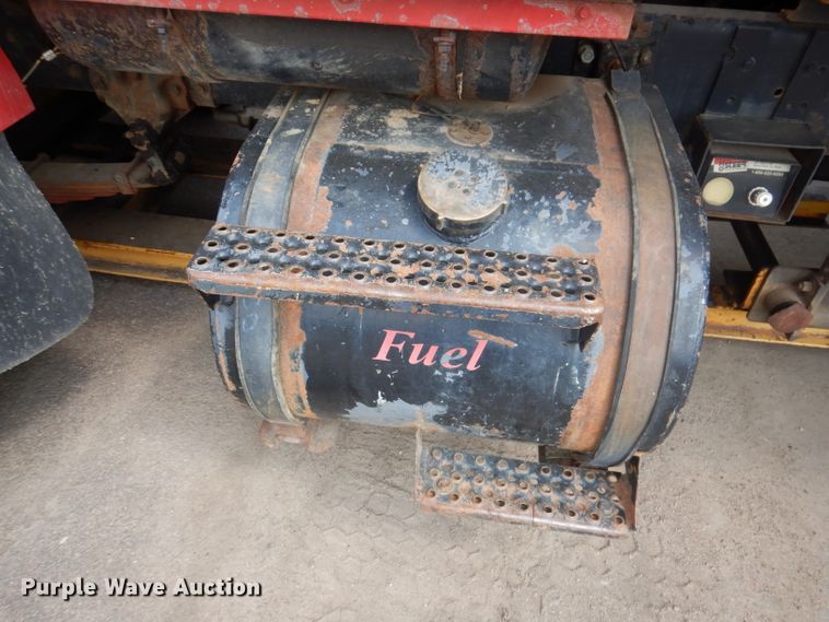 image for item IN9878 1986 Ford LN8000  dump truck