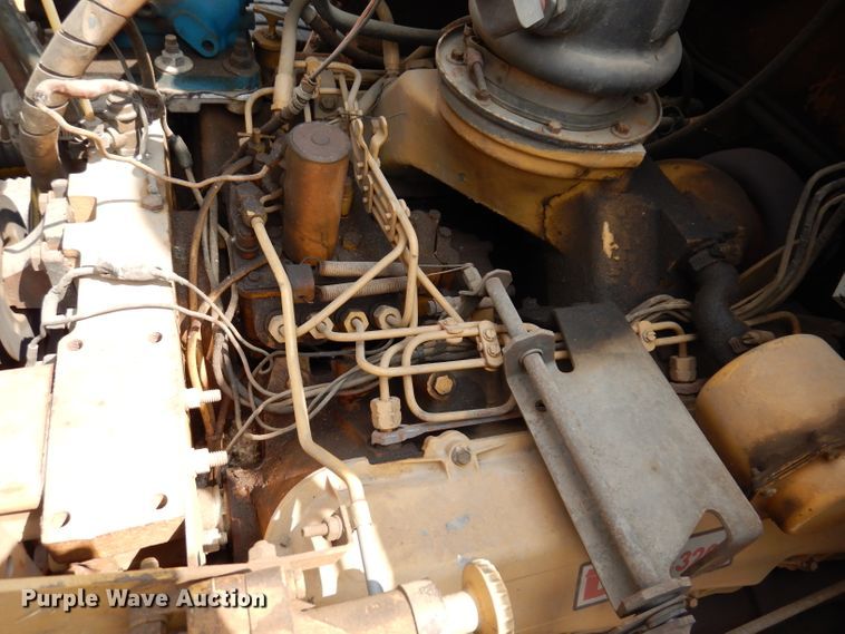 image for item IN9878 1986 Ford LN8000  dump truck