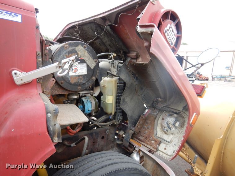 image for item IN9878 1986 Ford LN8000  dump truck