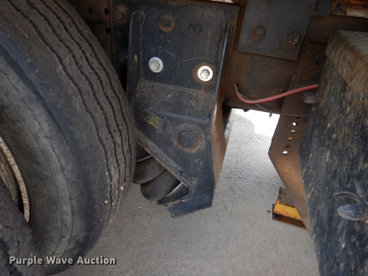 image for item IN9878 1986 Ford LN8000  dump truck