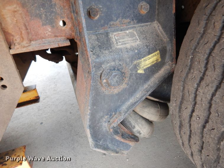 image for item IN9878 1986 Ford LN8000  dump truck