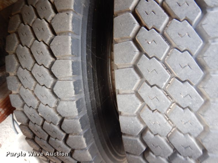 image for item IN9878 1986 Ford LN8000  dump truck