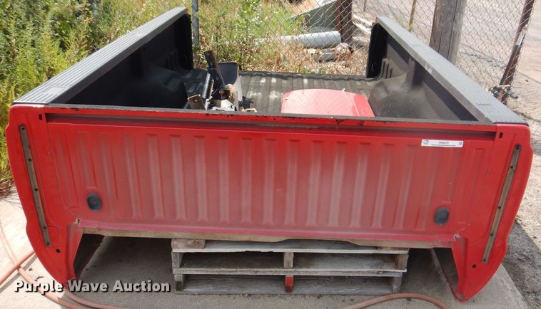 image for item IN9879 2003 Ford F250  pickup truck bed