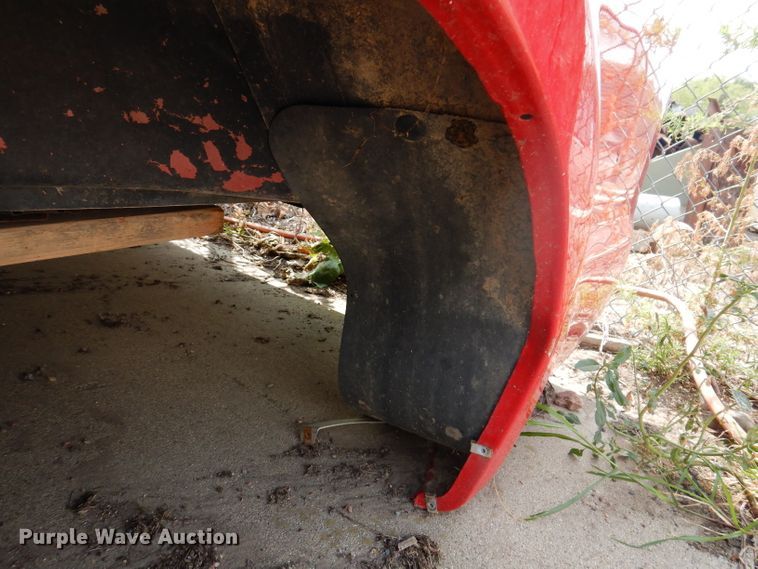 image for item IN9879 2003 Ford F250  pickup truck bed