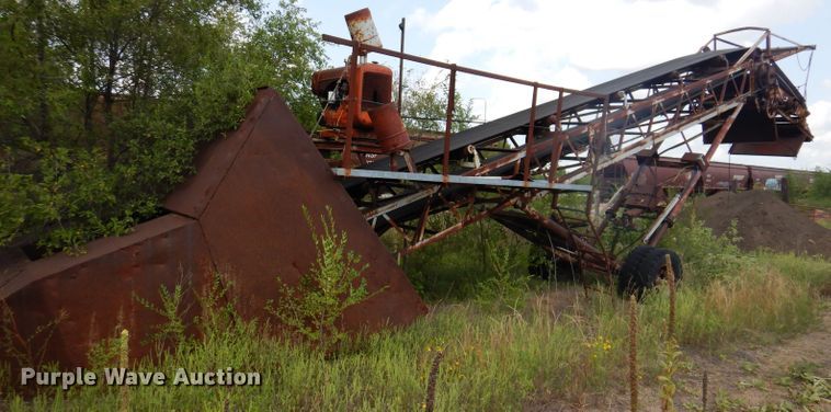 image for item IN9881 1964 Peerless Screener 2177  screening plant