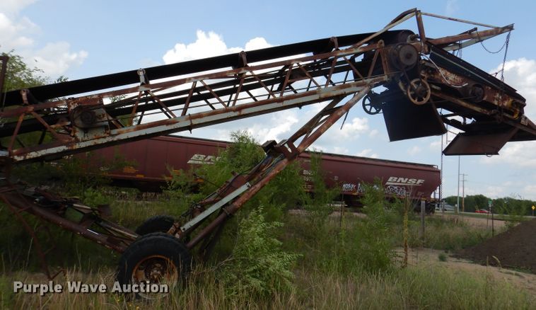 image for item IN9881 1964 Peerless Screener 2177  screening plant