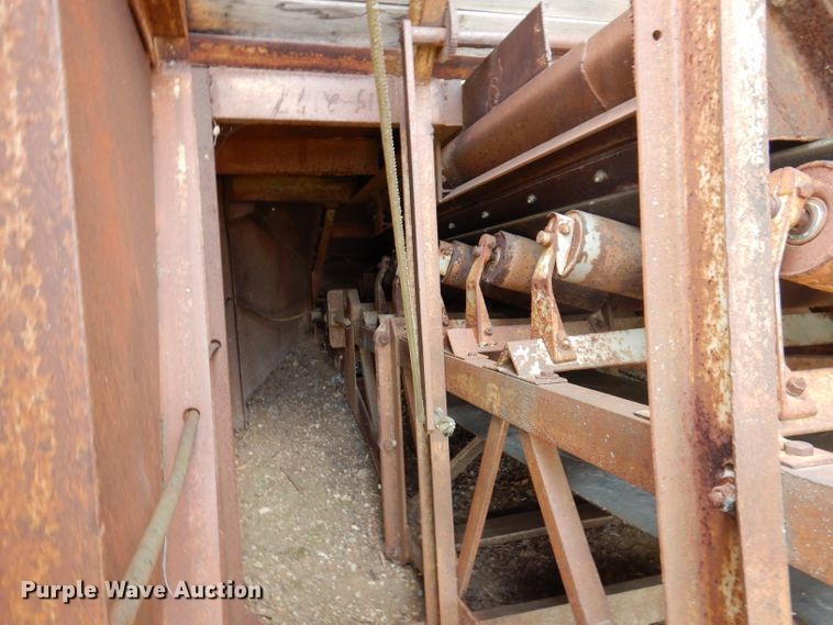 image for item IN9881 1964 Peerless Screener 2177  screening plant