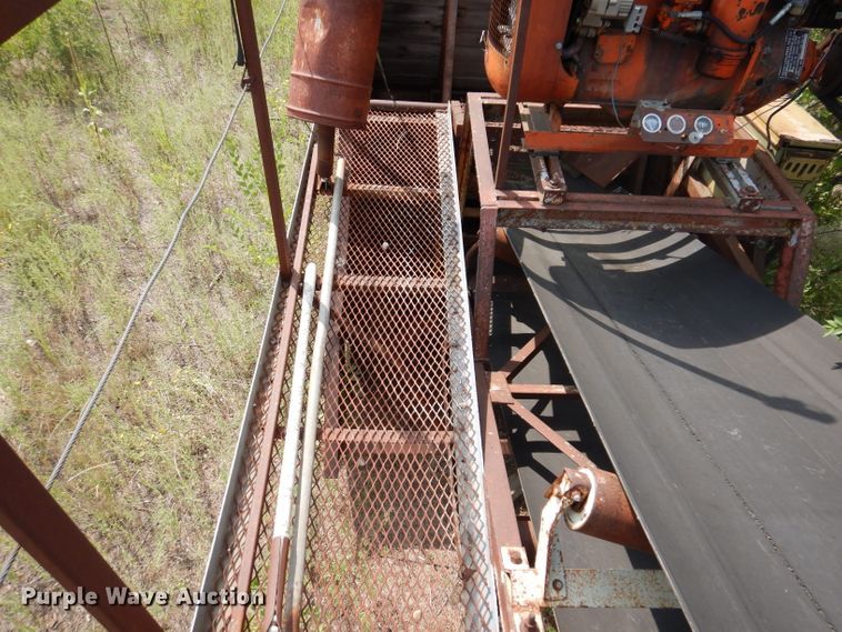 image for item IN9881 1964 Peerless Screener 2177  screening plant