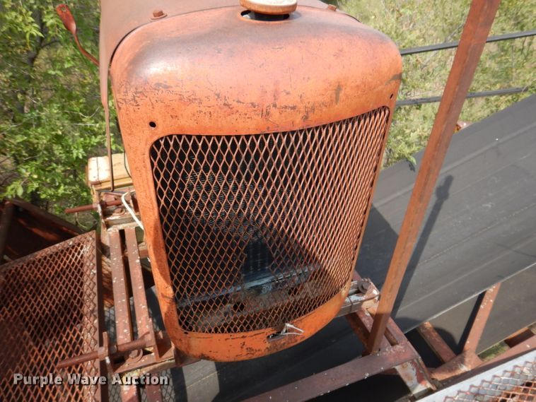 image for item IN9881 1964 Peerless Screener 2177  screening plant