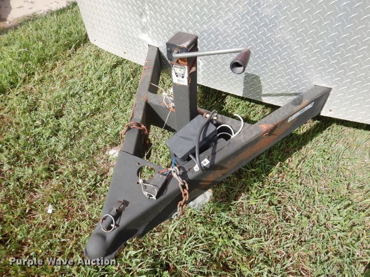 image for item IN9886 2004 H & H  enclosed cargo trailer