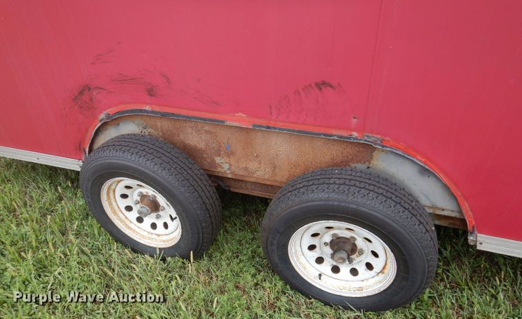 image for item IN9886 2004 H & H  enclosed cargo trailer