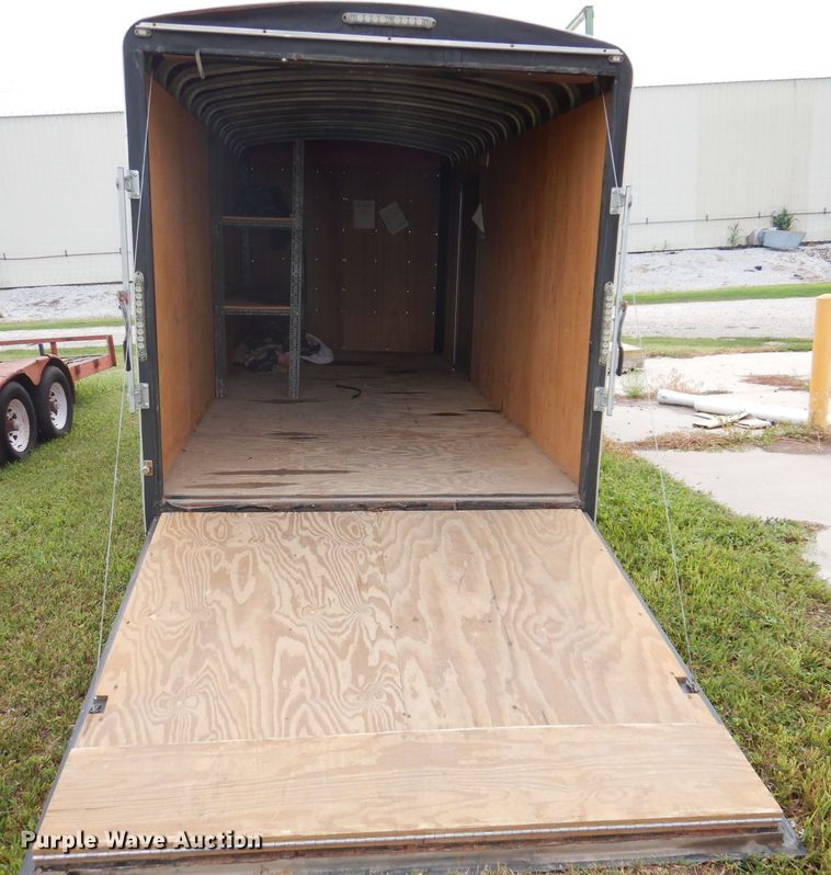image for item IN9886 2004 H & H  enclosed cargo trailer