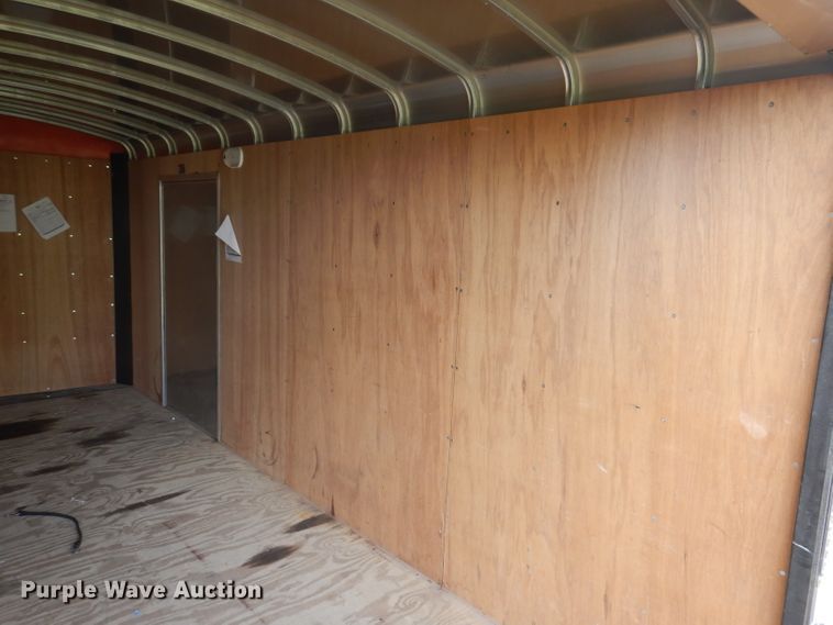 image for item IN9886 2004 H & H  enclosed cargo trailer