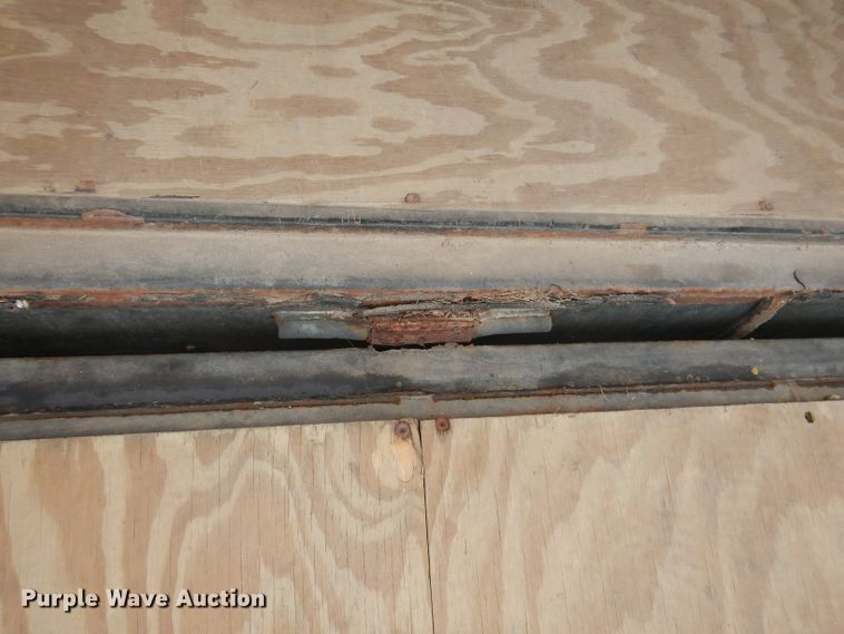 image for item IN9886 2004 H & H  enclosed cargo trailer