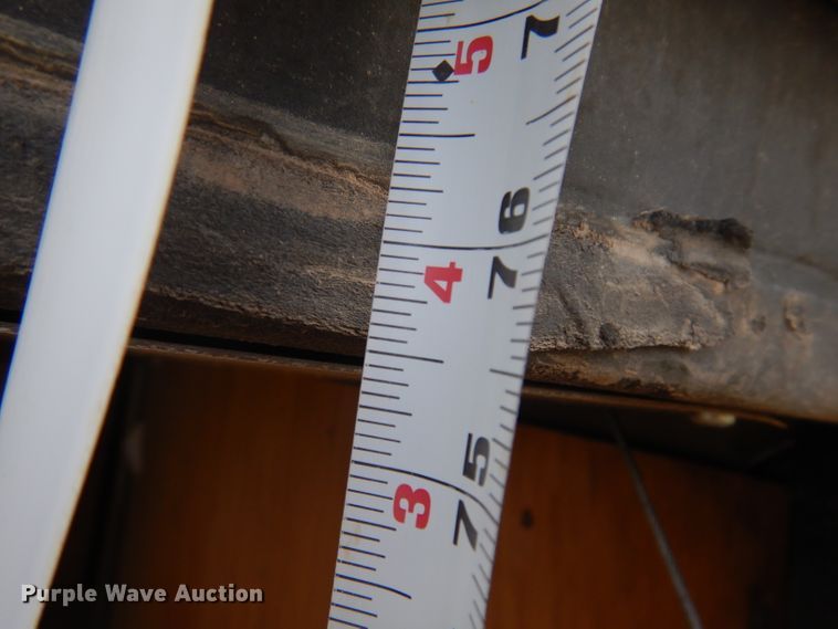 image for item IN9886 2004 H & H  enclosed cargo trailer