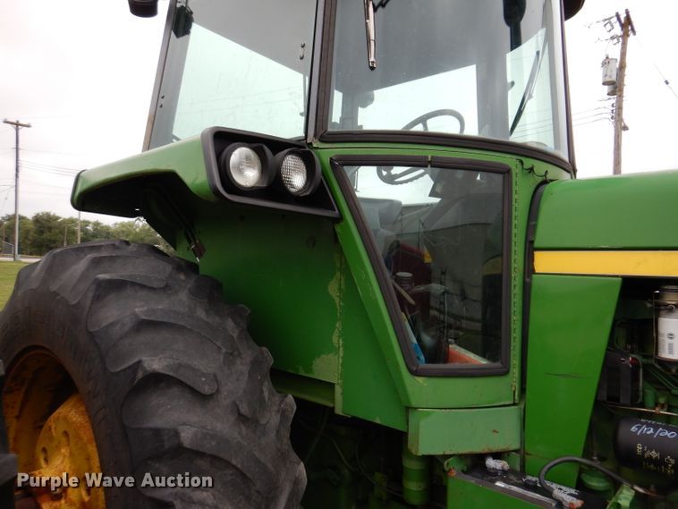 image for item IN9887 1976 John Deere 4630  tractor