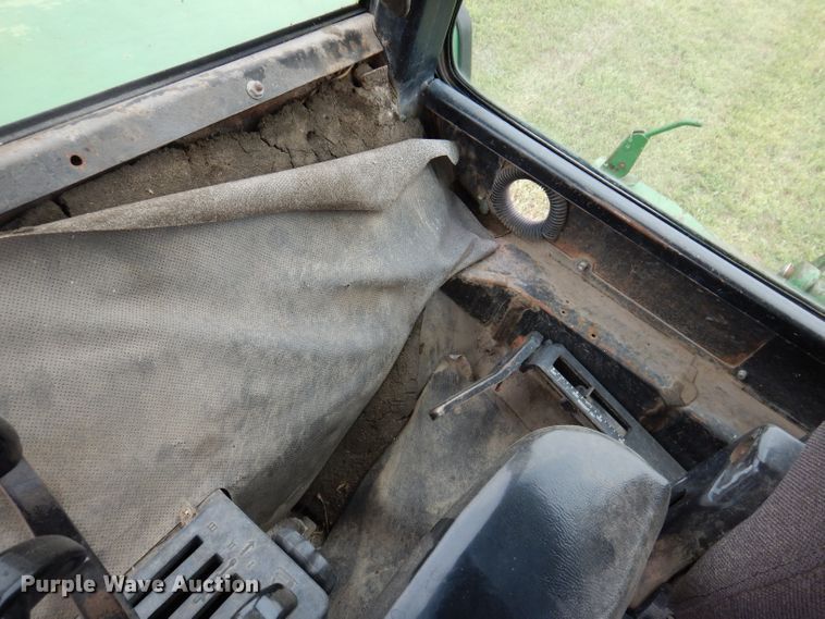 image for item IN9887 1976 John Deere 4630  tractor