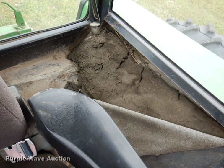 image for item IN9887 1976 John Deere 4630  tractor