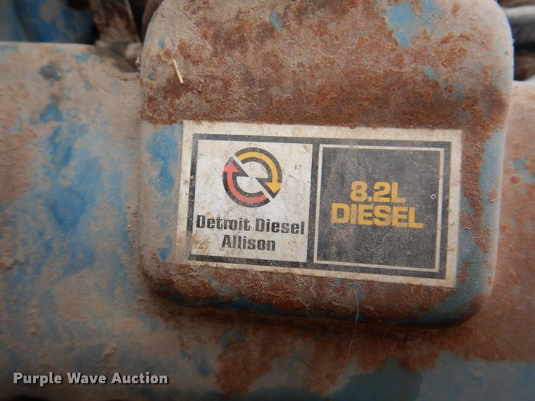 image for item IN9888 1985 Ford F700  dump flatbed truck