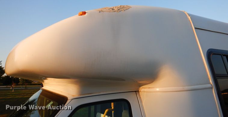 image for item IN9906 2010 Ford E450  shuttle bus