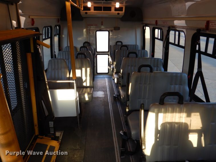 image for item IN9906 2010 Ford E450  shuttle bus