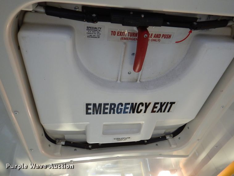 image for item IN9906 2010 Ford E450  shuttle bus