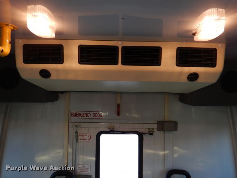 image for item IN9906 2010 Ford E450  shuttle bus