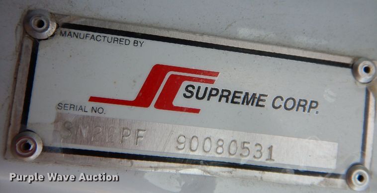 image for item IN9906 2010 Ford E450  shuttle bus
