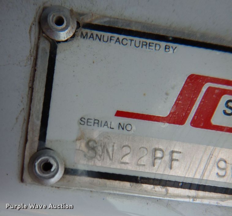 image for item IN9906 2010 Ford E450  shuttle bus
