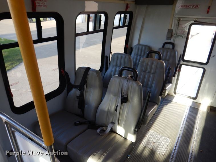 image for item IN9907 2010 Ford E450  shuttle bus