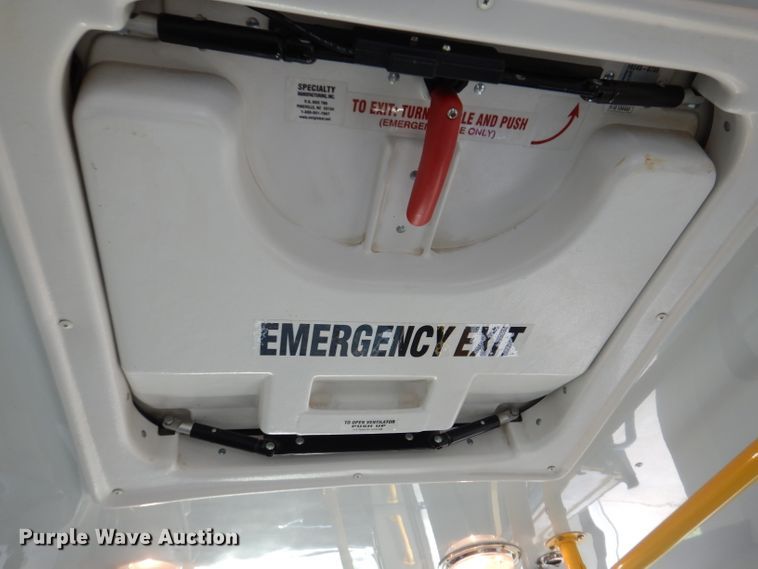 image for item IN9907 2010 Ford E450  shuttle bus