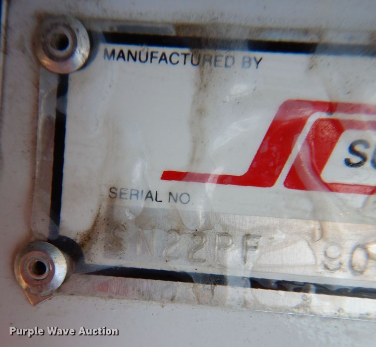 image for item IN9907 2010 Ford E450  shuttle bus