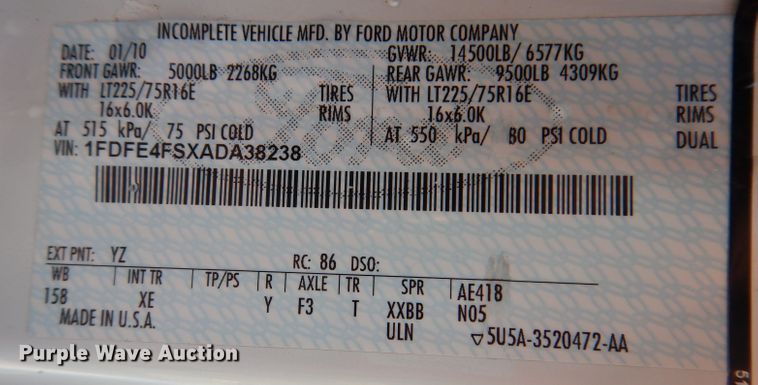 image for item IN9907 2010 Ford E450  shuttle bus