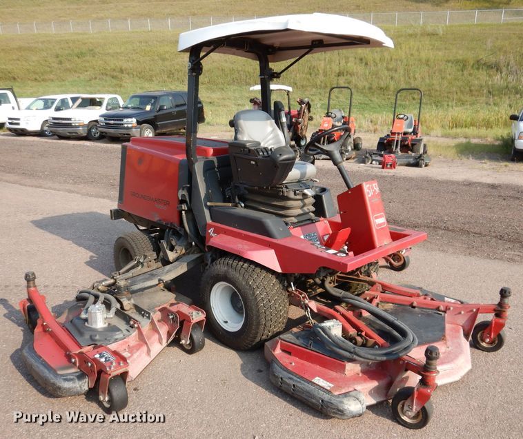 image for item IN9916 2013 Toro Groundsmaster 4000D  ZTR lawn mower