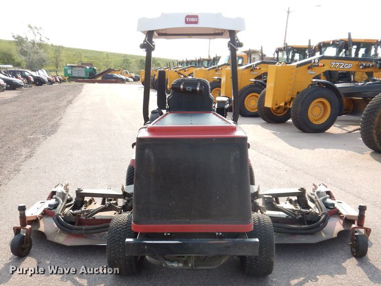 image for item IN9916 2013 Toro Groundsmaster 4000D  ZTR lawn mower