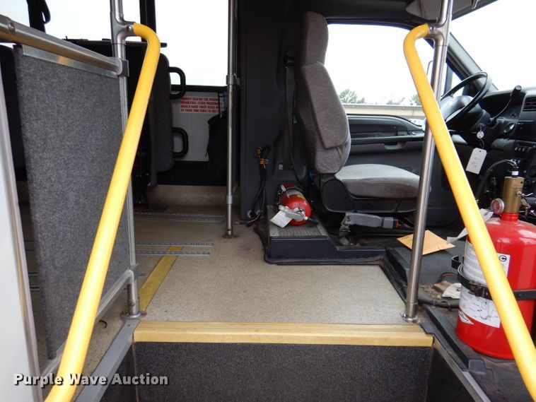 image for item IN9927 2010 Ford F650  shuttle bus
