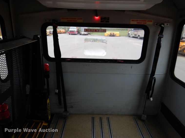 image for item IN9927 2010 Ford F650  shuttle bus