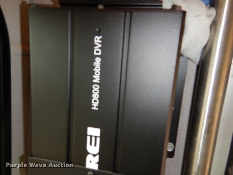 image for item IN9927 2010 Ford F650  shuttle bus