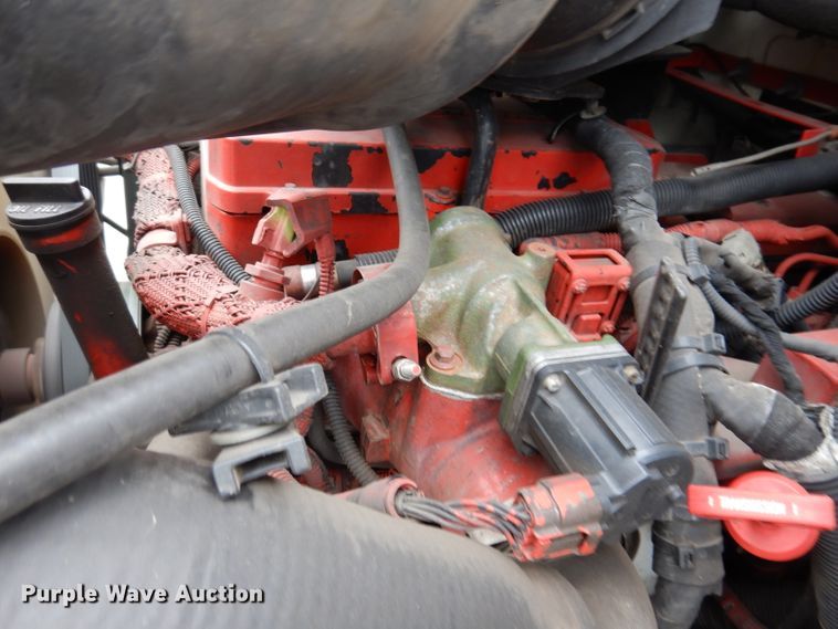 image for item IN9927 2010 Ford F650  shuttle bus