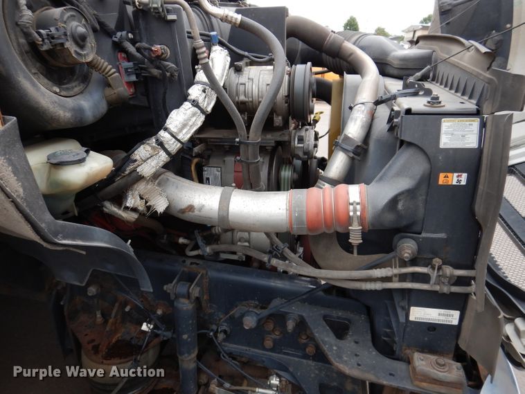 image for item IN9927 2010 Ford F650  shuttle bus