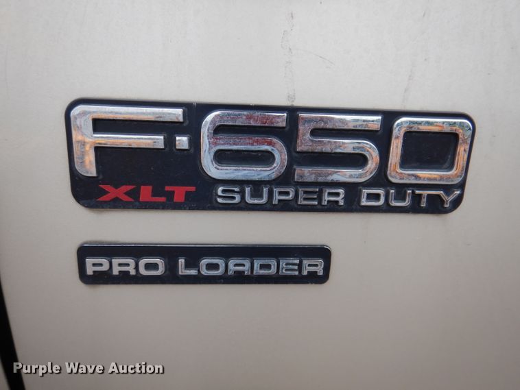 image for item IN9927 2010 Ford F650  shuttle bus