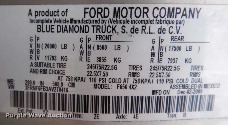 image for item IN9927 2010 Ford F650  shuttle bus