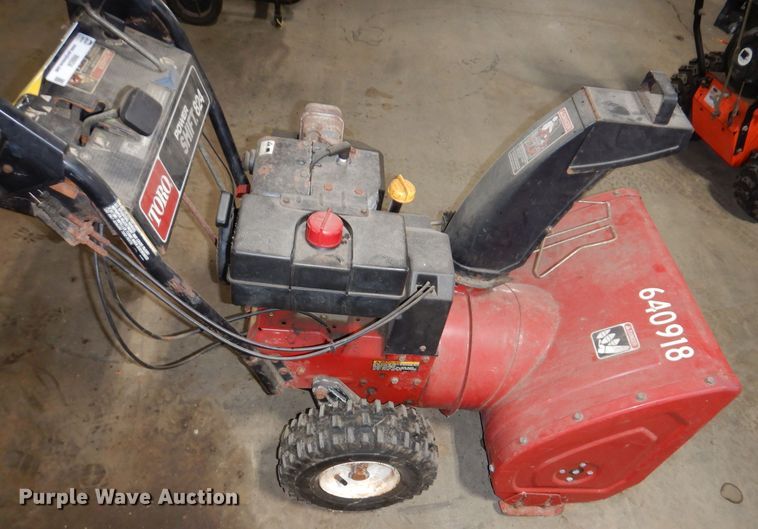 image for item IN9934 Toro 824  snow blower