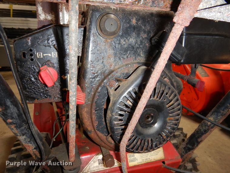 image for item IN9934 Toro 824  snow blower