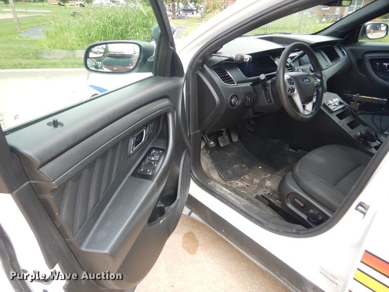 image for item JI9579 2017 Ford Taurus Police Interceptor