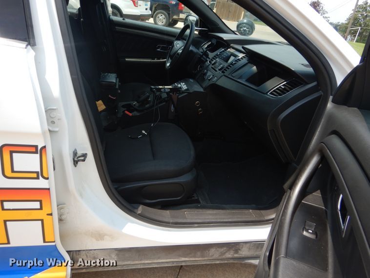 image for item JI9579 2017 Ford Taurus Police Interceptor
