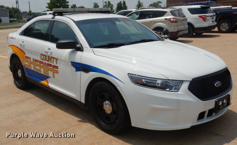 image for item JI9581 2016 Ford Taurus Police Interceptor