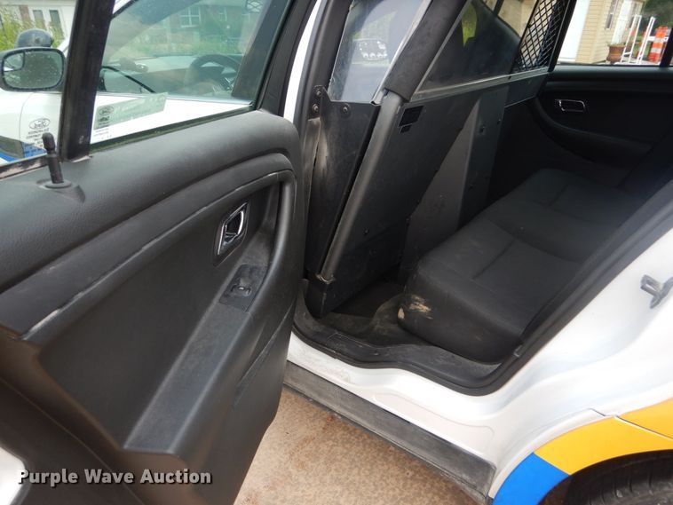 image for item JI9583 2017 Ford Taurus Police Interceptor