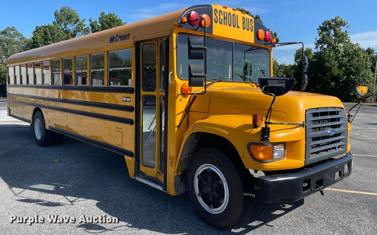 image for item JQ9724 1997 Ford B800  school bus