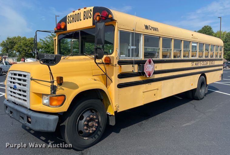 image for item JQ9748 1996 Ford B800  school bus